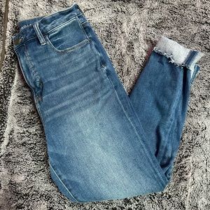 American Eagle Super Hi-Rise Jegging